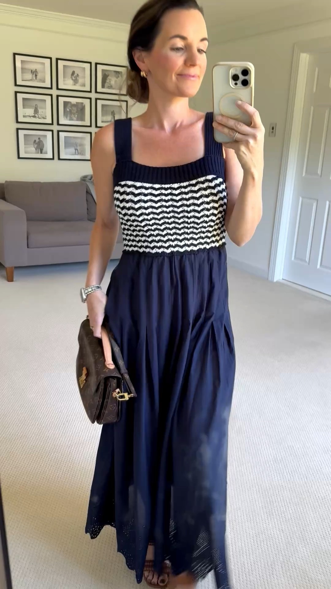 Wearing size xs

Walmart dress
