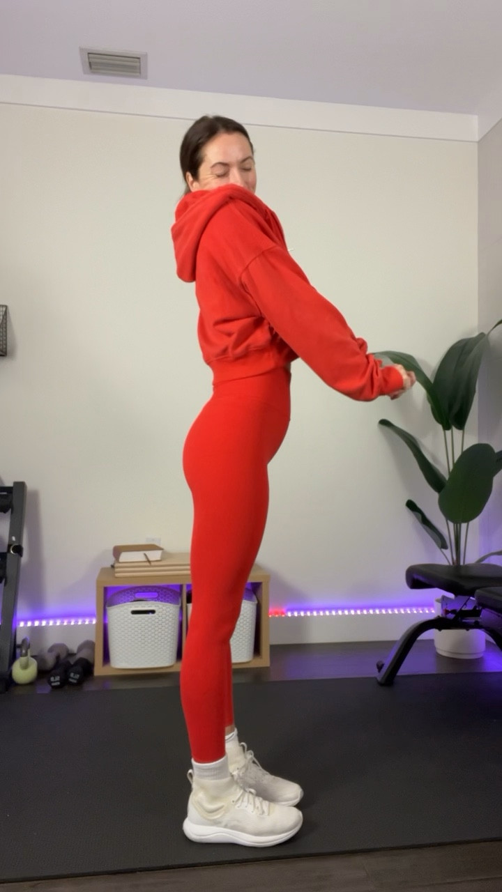 Valentine ready in red hot workout set! ❤️‍🔥❤️‍🔥❤️‍🔥