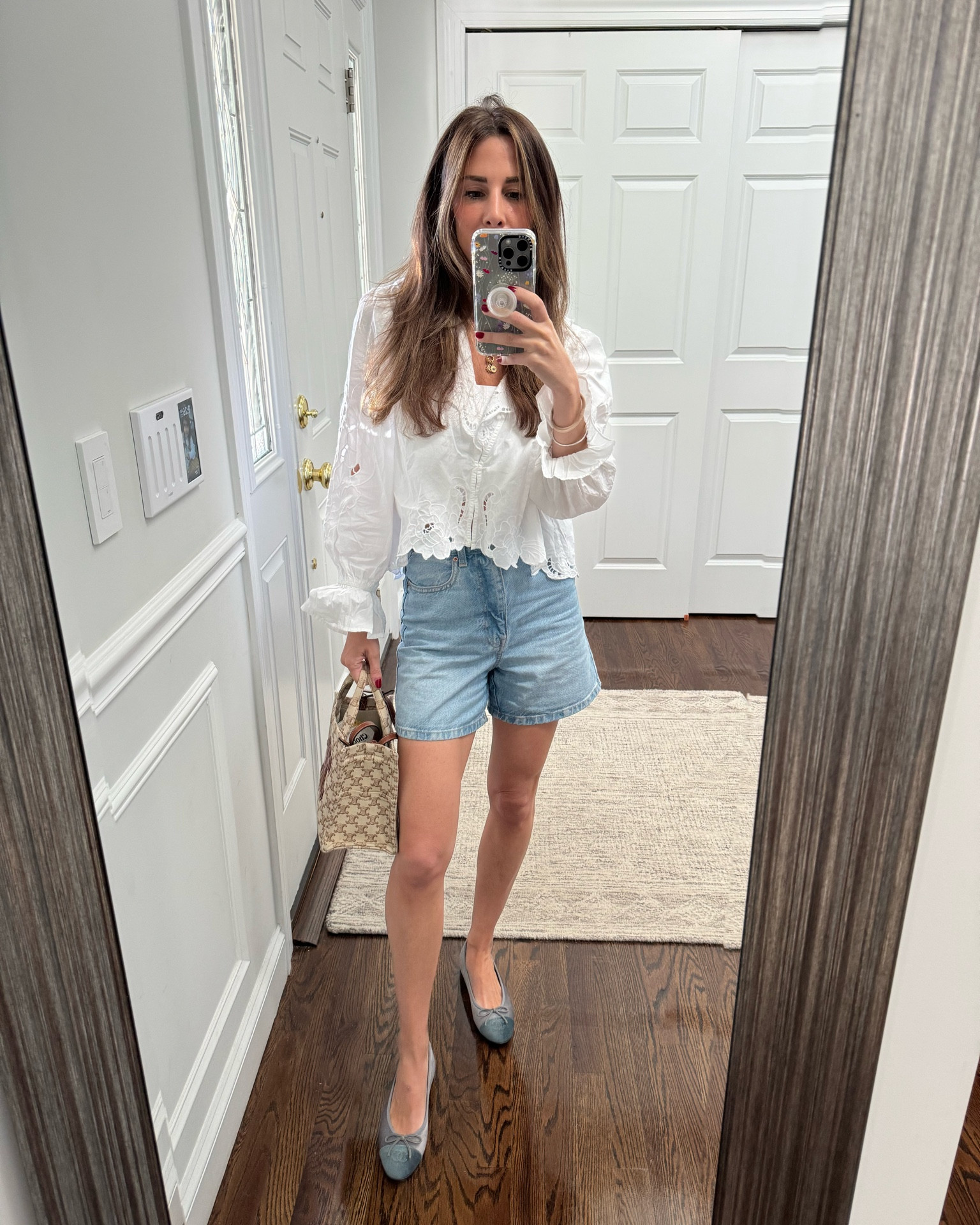 Todays OOTD. This is a great transitional Summer/Fall look. The long sleeve is good for chilly mornings and the ballet flats make it feel more Fall-like.


#LTKStyleTip #LTKFindsUnder50 #LTKFindsUnder100