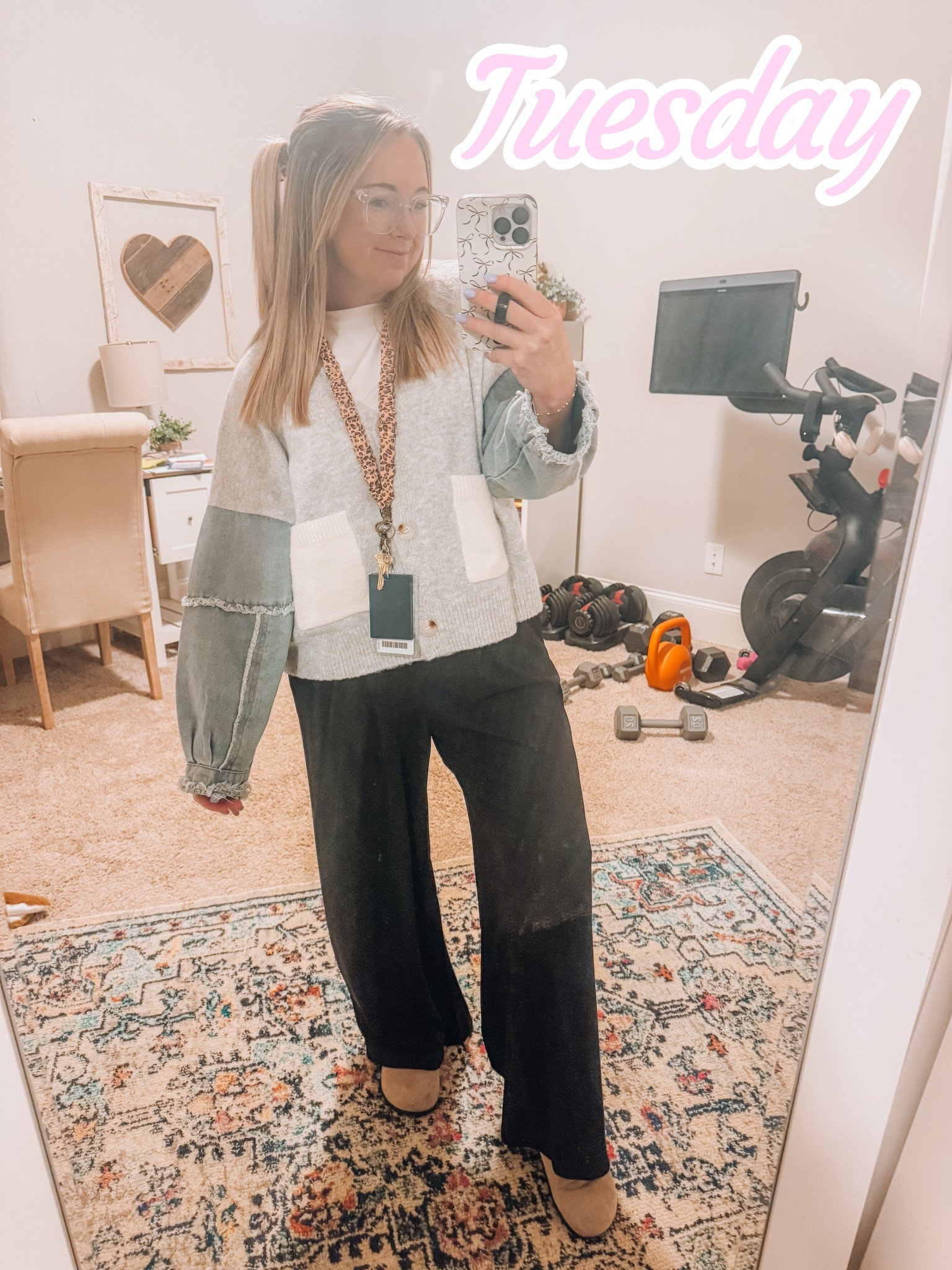 Tuesday OOTD! Love these halara work pants! 

#LTKootd #LTKWorkwear #LTKPetite