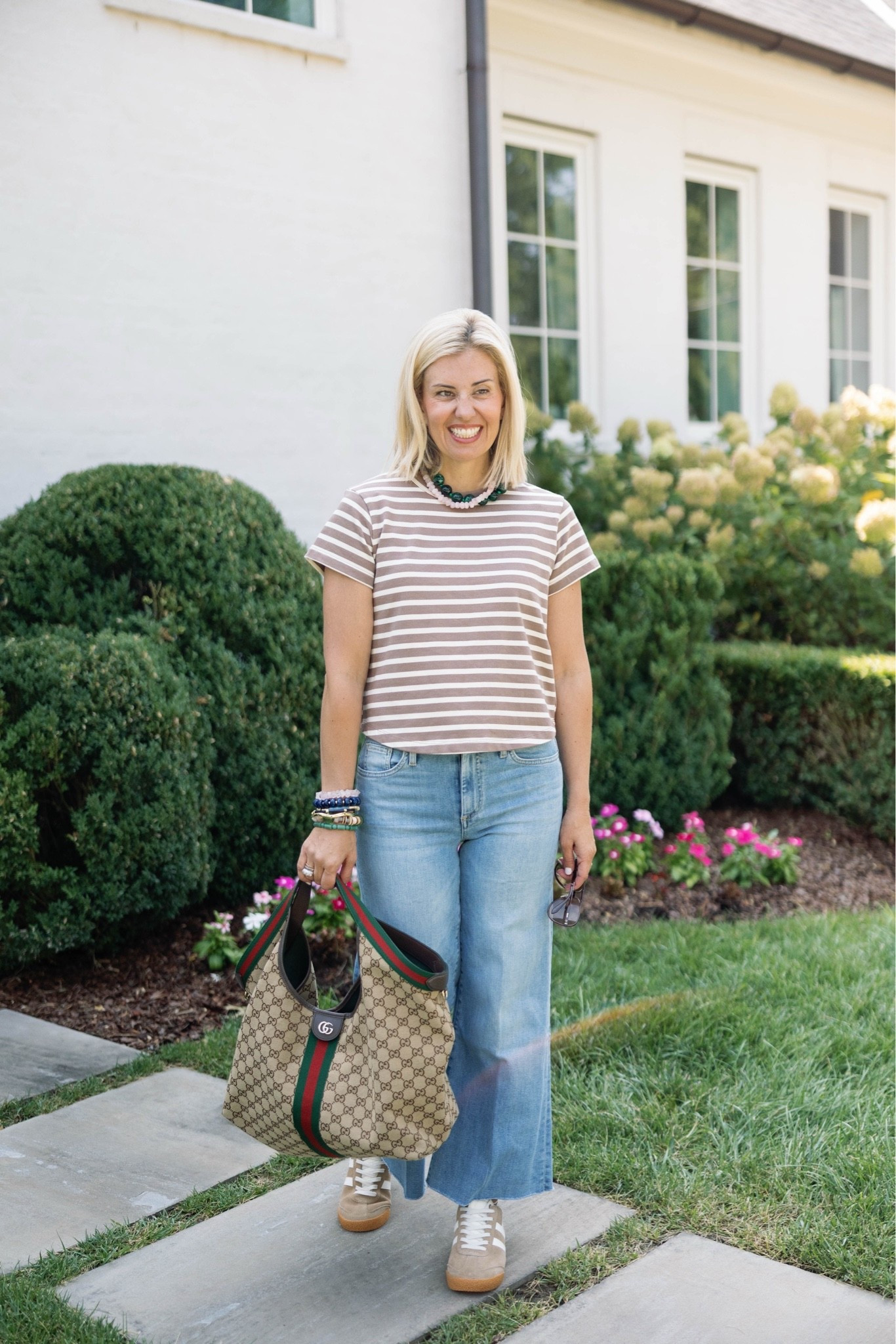 Wearing my favorite tee & jeans to showcase my new Allie + Bess stack. It arrives 8/18!!

Tee - xs 
Jeans 26 cropped (1964 wash)
Sneakers - 8

#LTKmomlife #LTKootd #LTKPetite