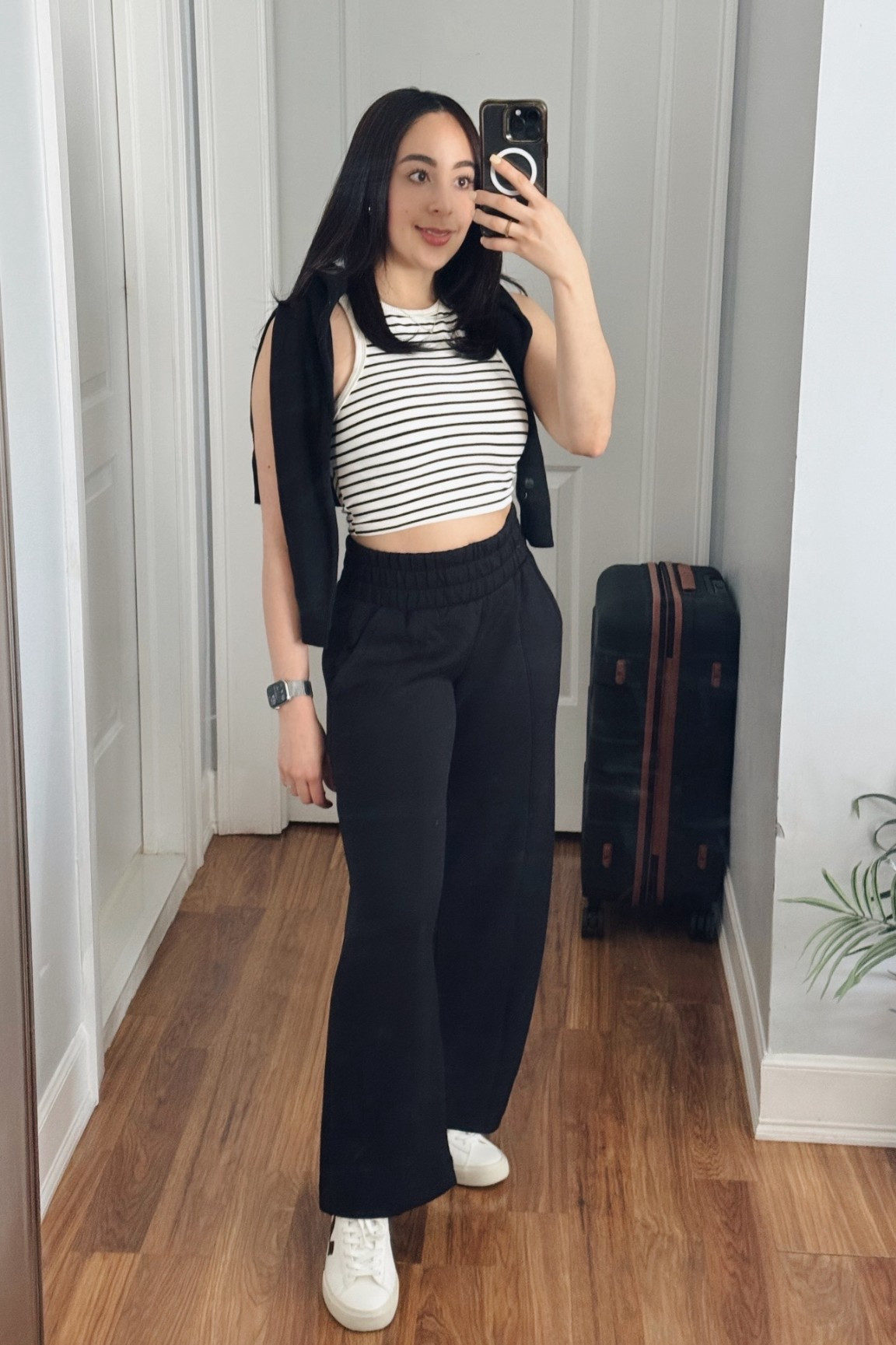 Airport Outfit ✈️

#LTKStyleTip #LTKTravel #LTKPetite