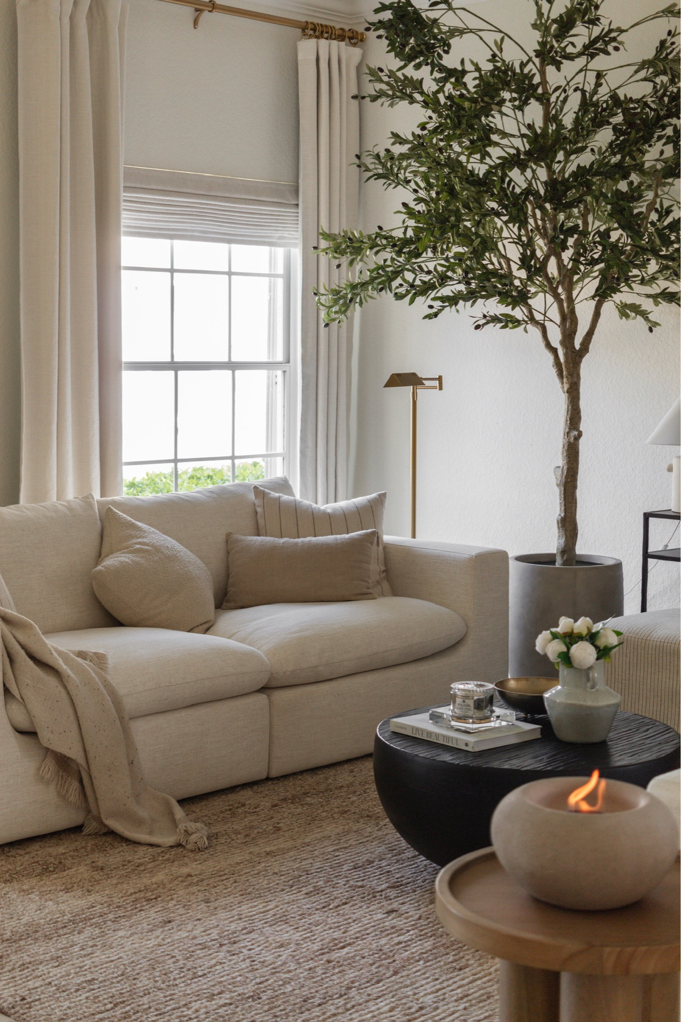 Create your dream living room (Best-Sellers!) #livingroom #furniture #bestsellers #ltkit

#LTKHome #LTKdayinmylife #LTKmomlife #LTKHome