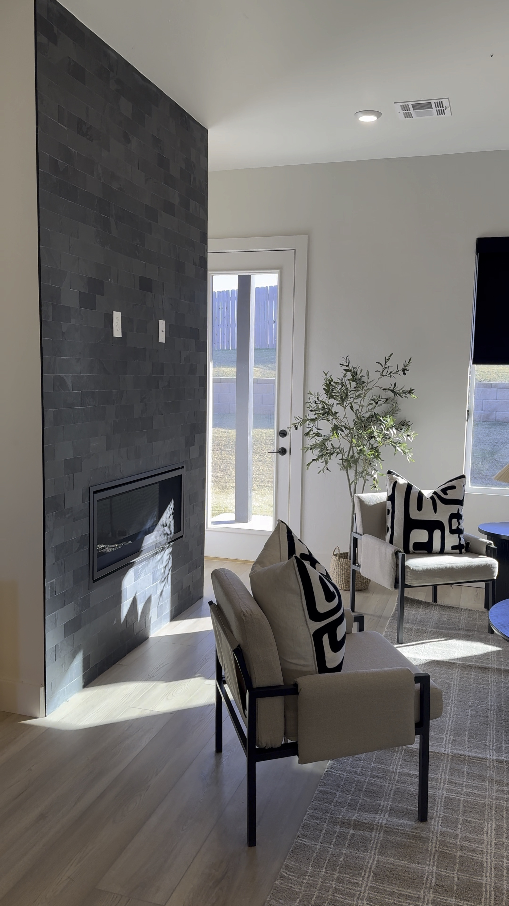 Living Room Vibes

#LTKFindsUnder50 #LTKFindsUnder100 #LTKHome