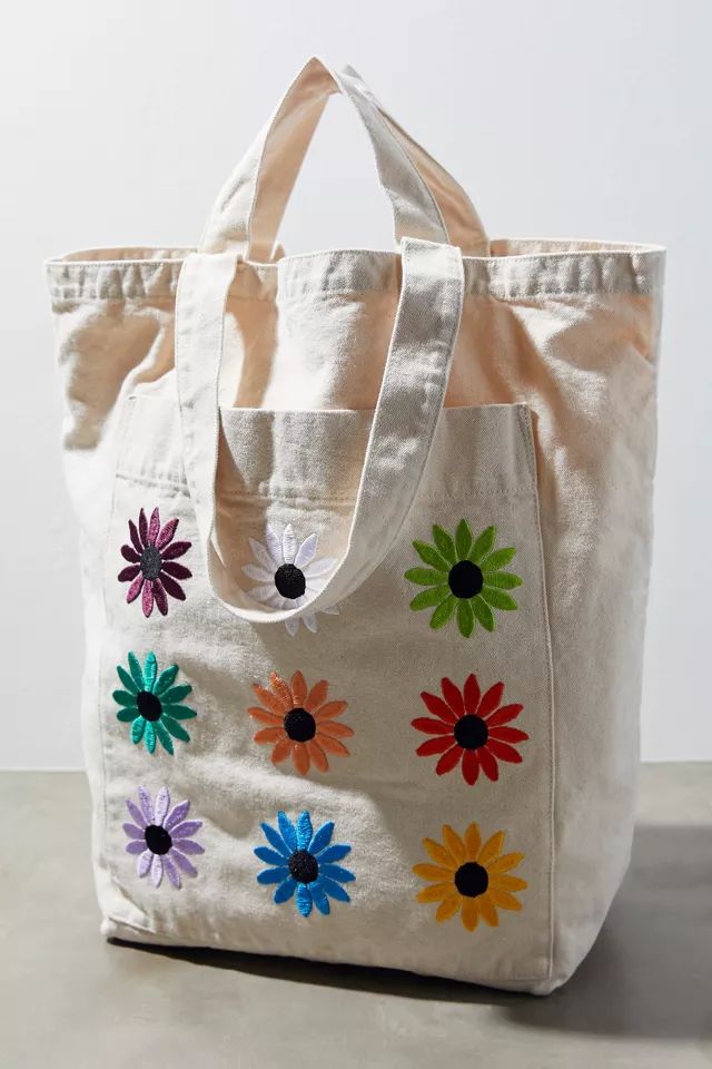 BAGGU Embroidered Giant Pocket Tote Bag | Urban Outfitters (US and RoW)