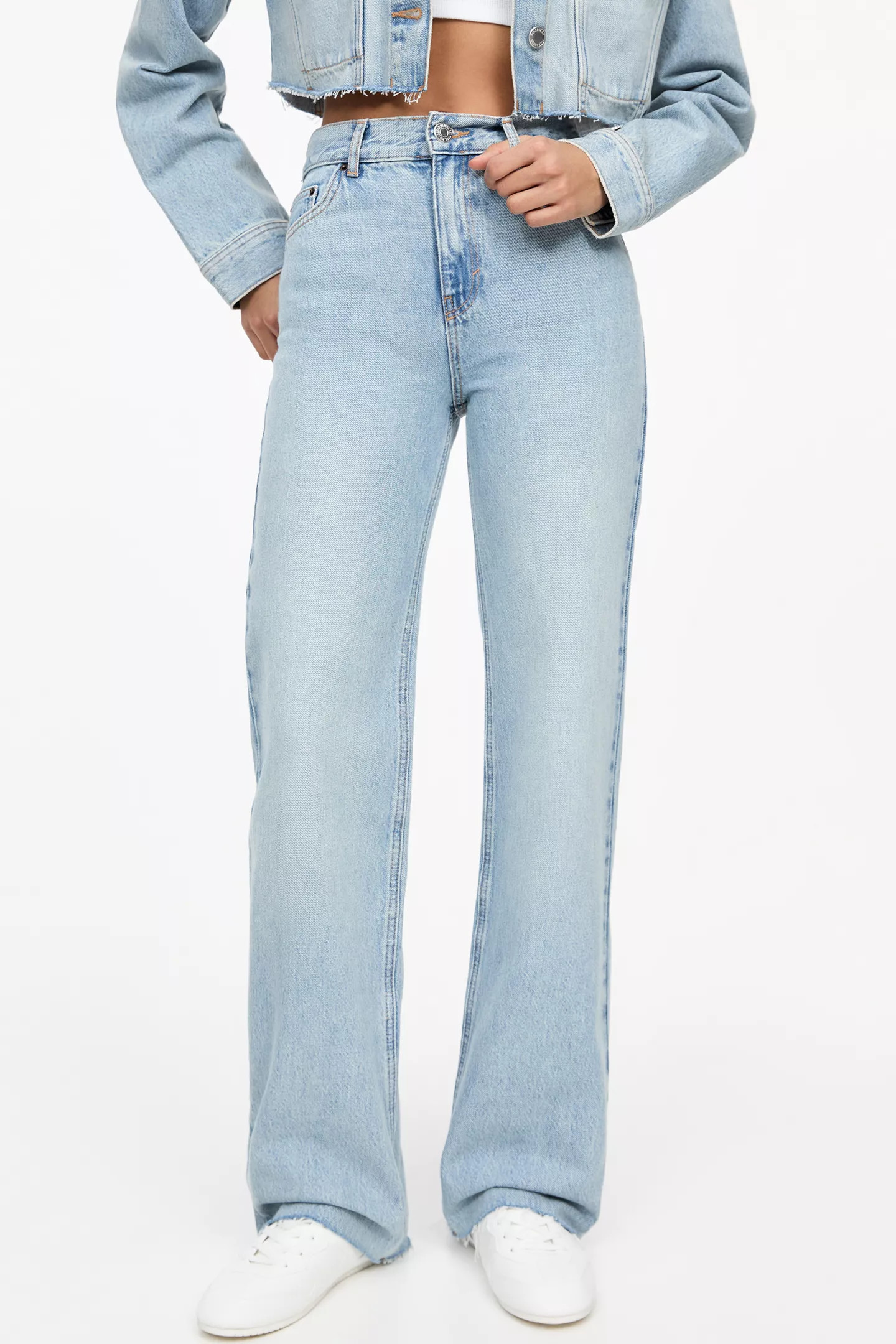 Straight-leg high-waist jeans | PULL and BEAR UK