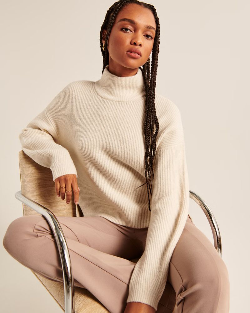 Classic Easy Turtleneck Sweater | Abercrombie & Fitch (US)