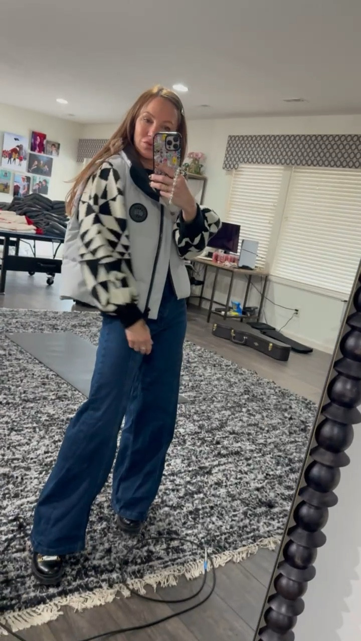 Free people jeans 

Gucci lace up boots (old)

Farm Rio sweater(old)

Canada goose vest

David Yurman pearl chain choker

Chanel bag

#LTKSeasonal #LTKStyleTip #LTKOver40