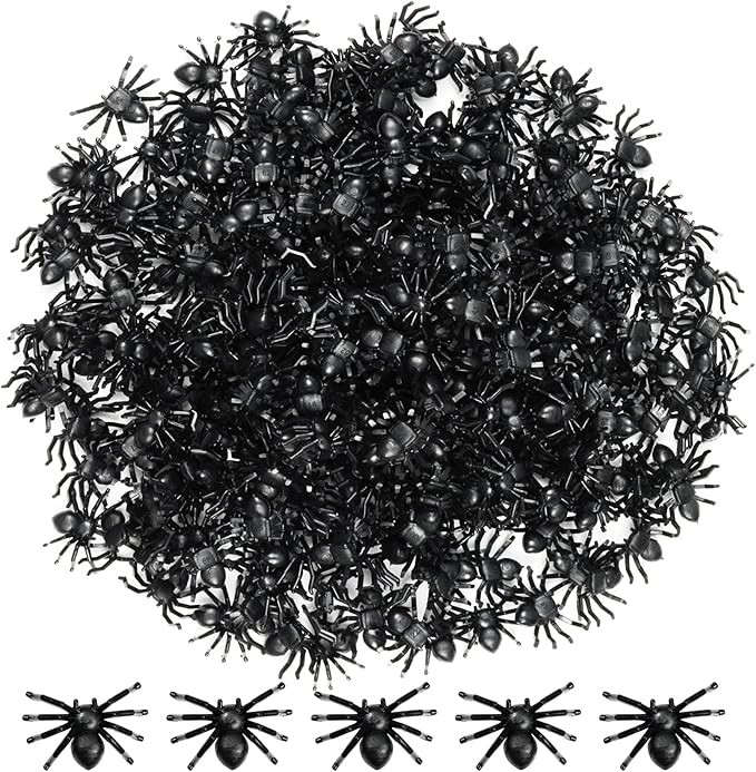 Amazon.com: SUMERSHA 300pcs Plastic Mini Fake Spiders Black Spider Toys Realistic Scary Halloween... | Amazon (US)