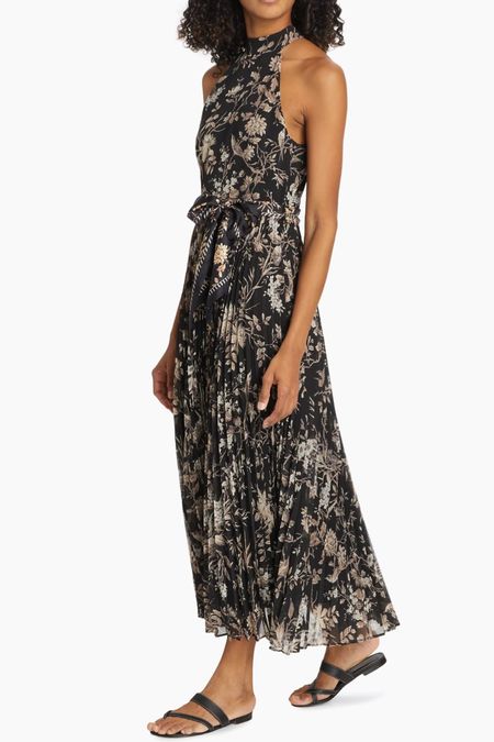Zimmerman Sunray Picnic Floral Pleated Maxi Dress

Zimmermann's Sunray Picnic dress features a vintage-inspired floral print and halter neck. This chiffon style is finished with a self-tie sash and sunburst-pleated skirt

#LTKParties #LTKTravel #LTKStyleTip