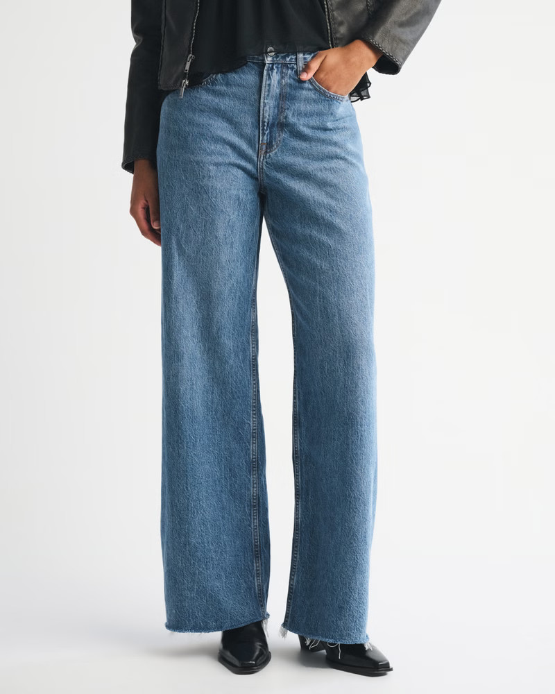 Women's Curve Love High Rise Wide Leg Jean | Women's Bottoms | Abercrombie.com | Abercrombie & Fitch (US)