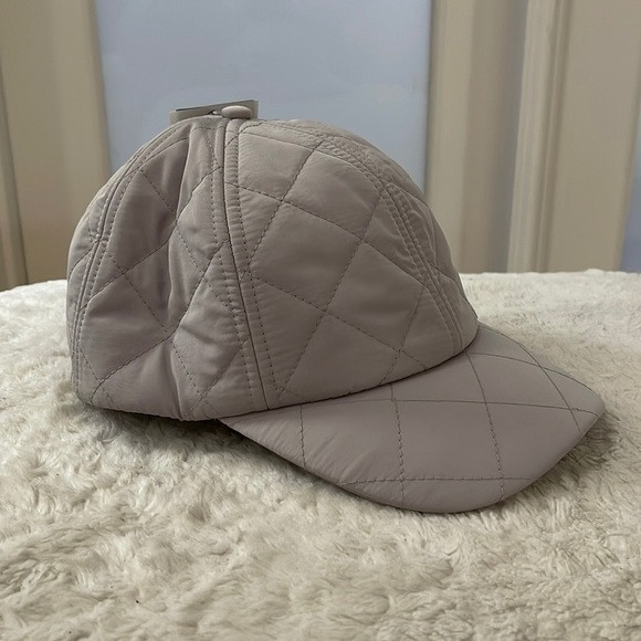 Gray hat | Poshmark