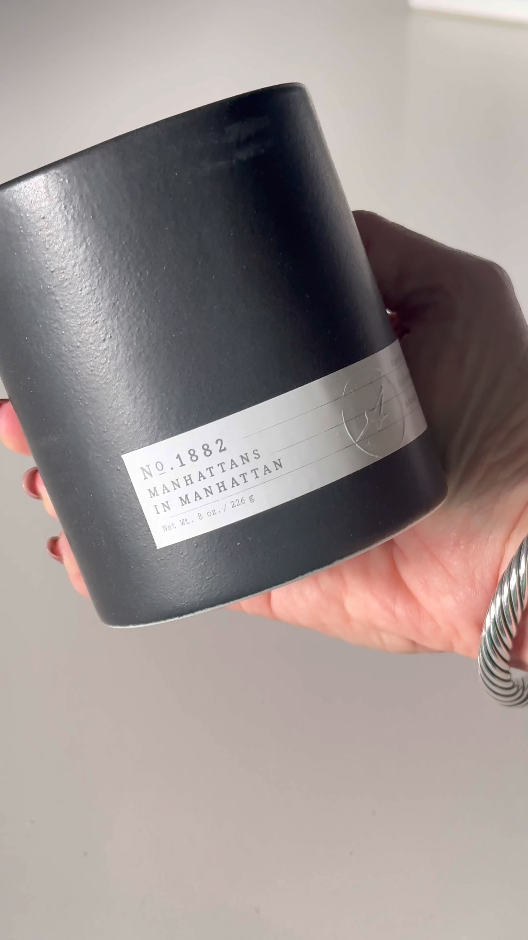 Obsessed with No. 1882 Manhattan candle from Aerangis. It is pure indulgence! #scentedcandle #candle #shop.ltk #liketkit #liketk.it/xx

#LTKStyleTip #LTKHome #LTKSeasonal