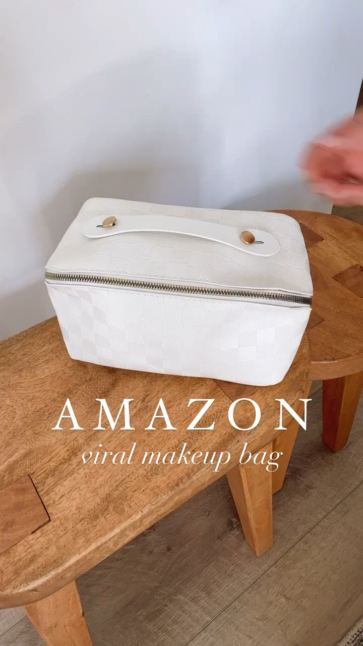 Amazon Travel Makeup Bag

Viral make up bag, Amazon travel must haves, Amazon travel finds

#LTKunder50 #LTKFind #LTKtravel