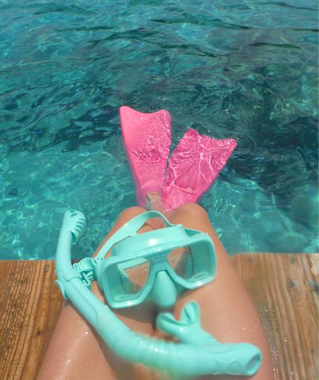 Cute Snorkeling gear 
Pink dive fins
Pink snorkeling fins
Aqua snorkeling mask 
Aqua dive mask
Dive gear
Girly dive gear
Beach vacation 
Beach day 
Boat day


#LTKswim #LTKtravel
