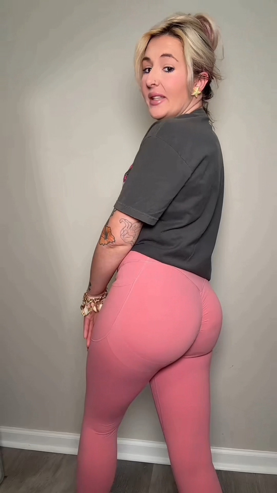 Where are my no booty having girls? These leggings lift and put everything back into place where we need it! Booty lifting tummy control leggings! 

#LTKU #LTKootd #LTKMidsize