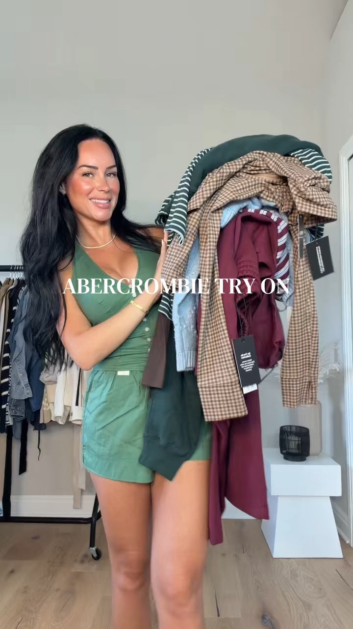 Abercrombie new arrivals try on ✨ I will have these all linked on my LTK! 

My sizing 5’7, 145lbs, 32dd
I’m wearing size smalls 
@abercrombie

#LTKSaleAlert #LTKActive #LTKootd