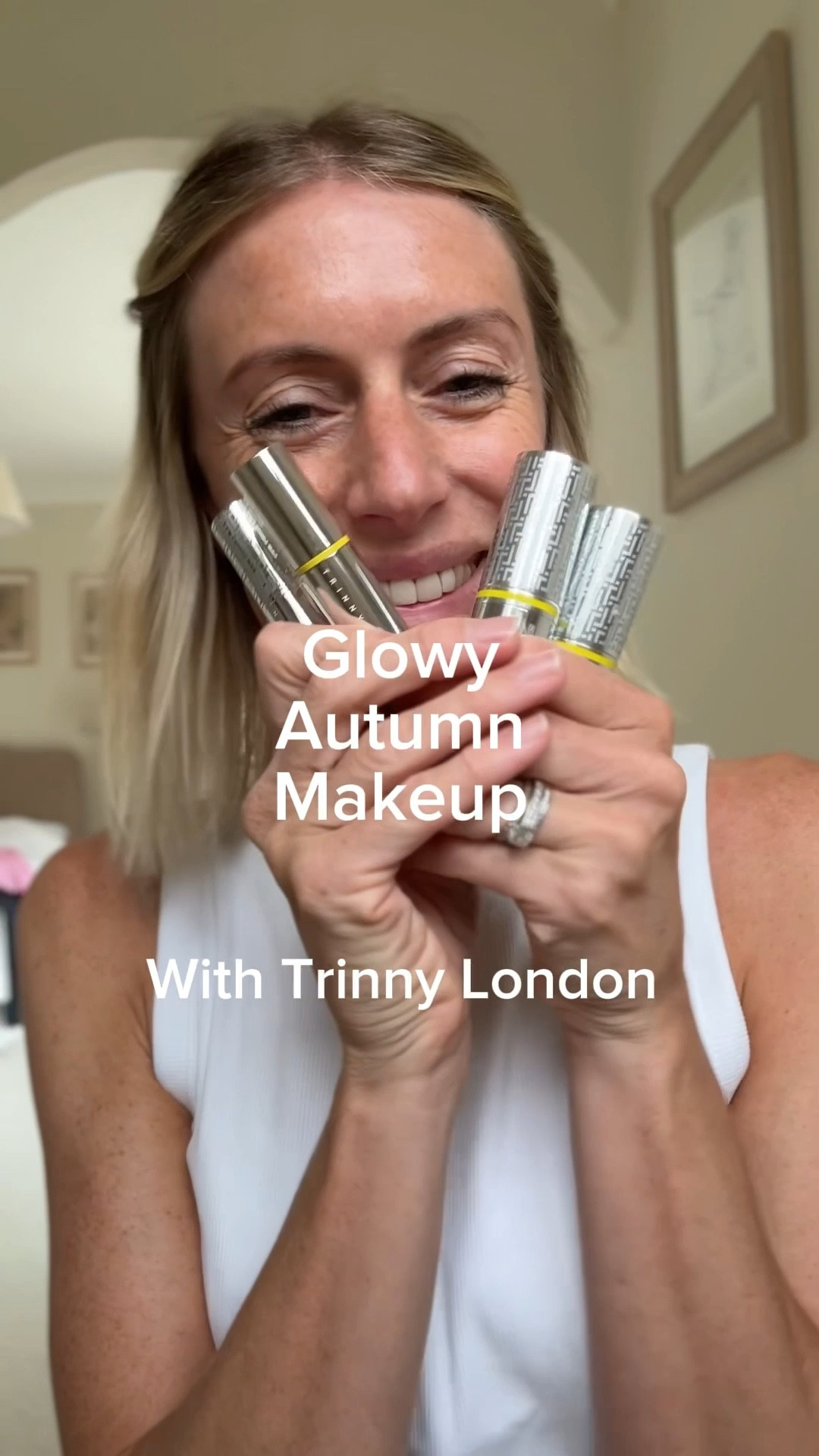 Glowy Autumn Makeup Look 

Using Trinny London’s new Miracle Halo a complexion illuminator in shade Sunlight and the Trinity dual stick for eyes, cheeks and lips in shade Venice. Your answer to glowy skin in 2 minutes! 


#LTKautumn #LTKuk #LTKbeauty