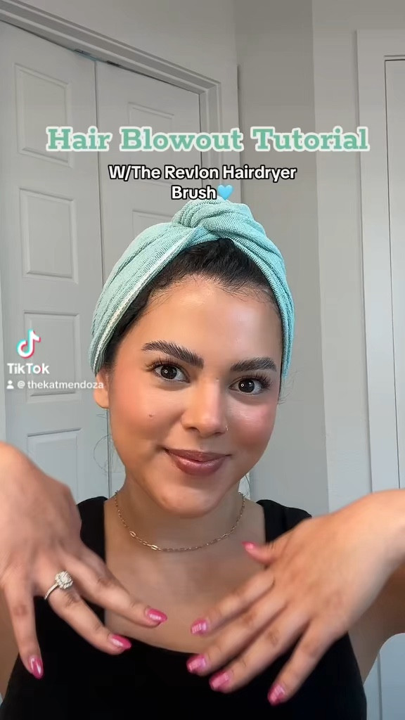 The perfect at home blow out, brought you by Revlon✨

#LTKbeauty #LTKstyletip #LTKVideo