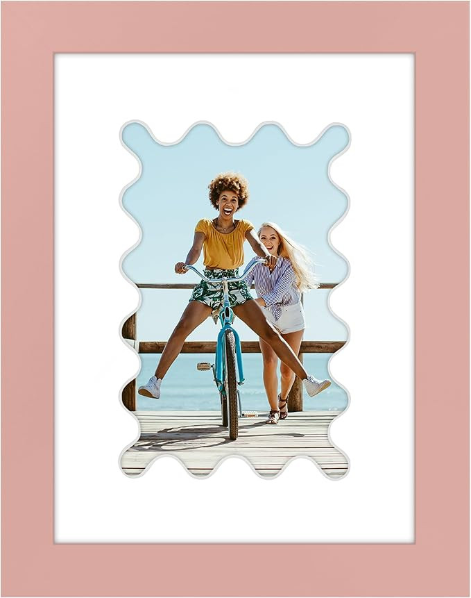Americanflat 4x6 Picture Frame with Wavy Mat Insert and Shatter-Resistant Glass - Signature Colle... | Amazon (US)