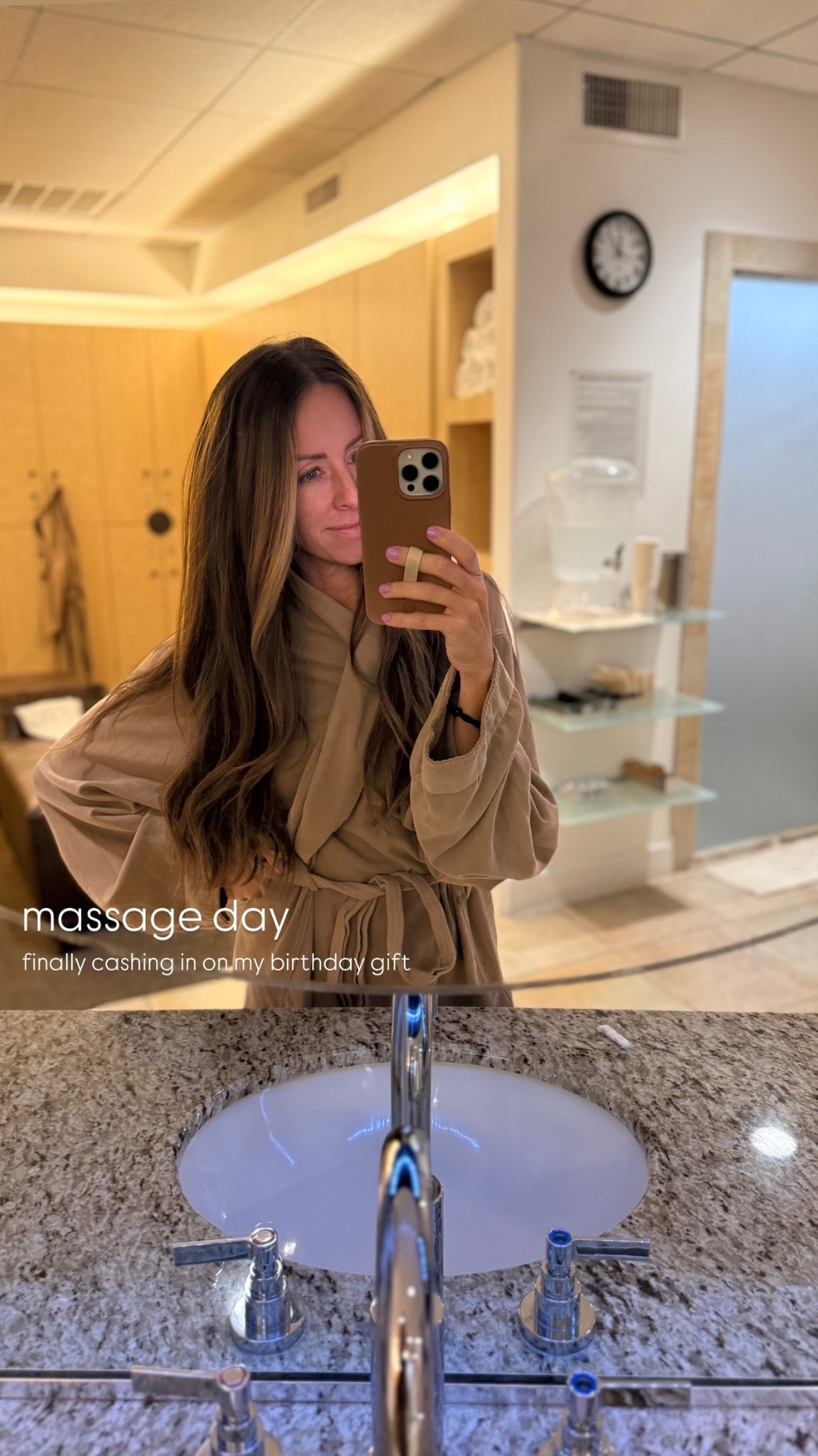 massage day finally cashing in on my birthday gift!! Linking some of my fav robes! 

Robes, self care, womens gift idea, womens robe 

#LTKBeauty