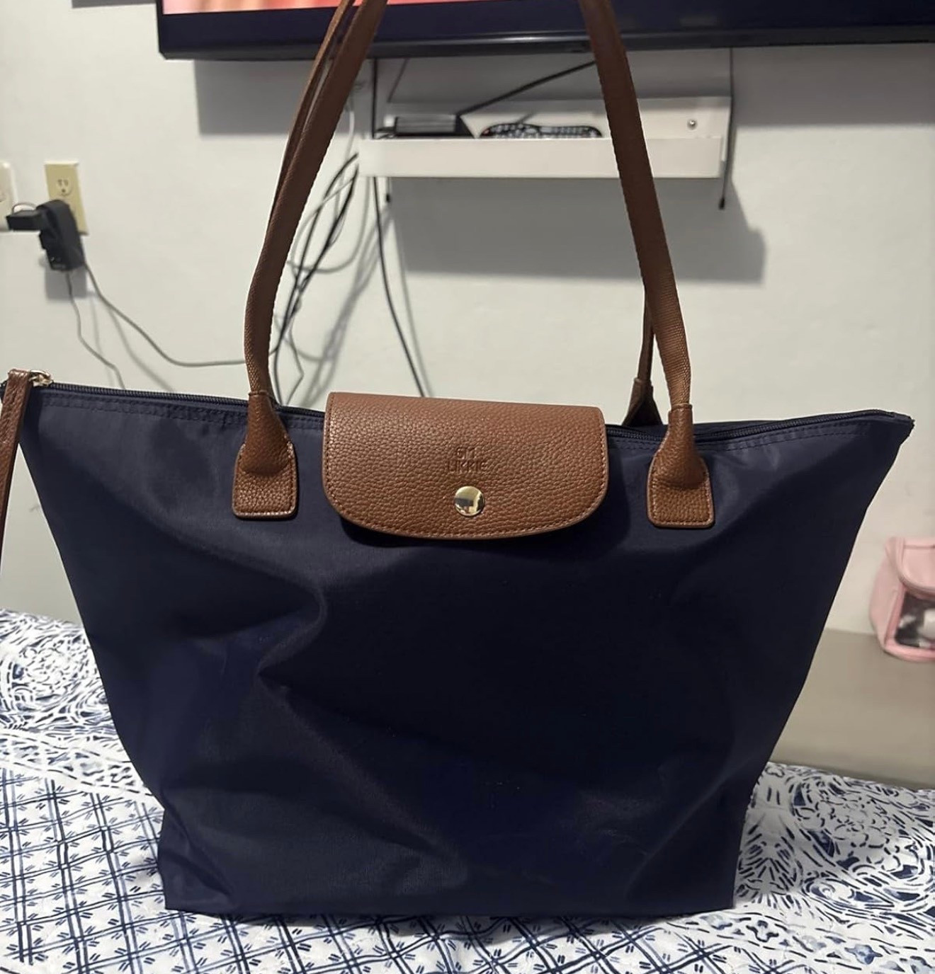 Cutest work bag dupe!

#LTKBeauty #LTKSaleAlert #LTKStyleTip