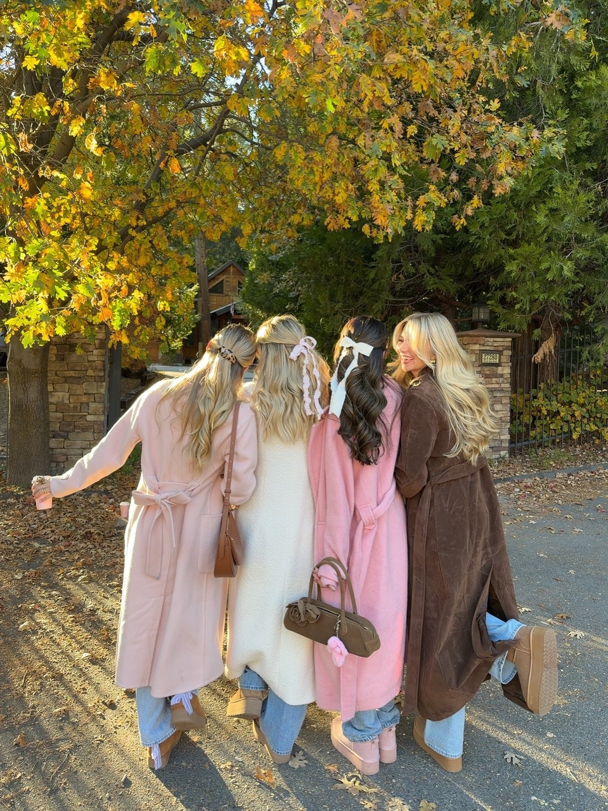 trench coat season with the girlies 🎀🍂🤎

#pinterestinspo #pinterestaesthetic #pinterestgirls #pinterestoutfits #pinkaesthetic #pinkfalloutfit #lakearrowhead #falloutfit #girlstrip #trenchcoat #pinkandbrown