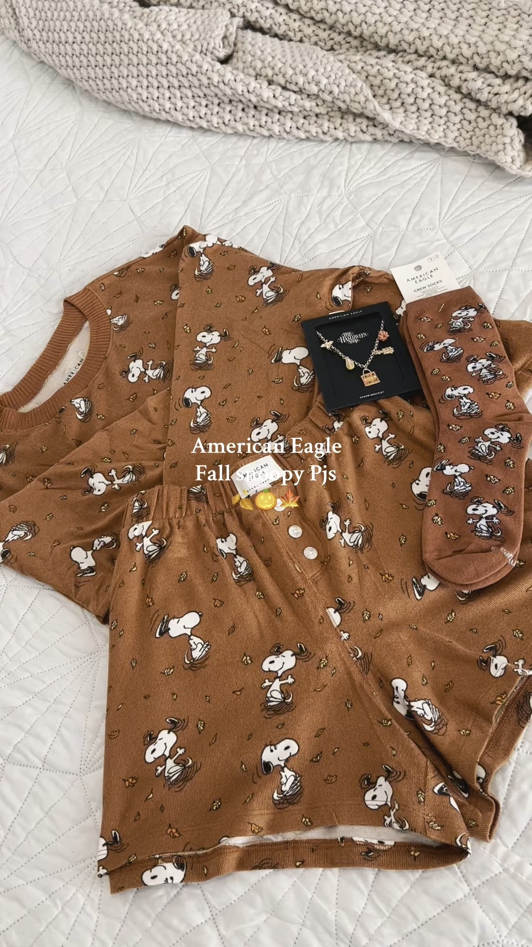 American Eagle fall Pjs 🎃

#LTKSeasonal #LTKFindsUnder100 #LTKFindsUnder50