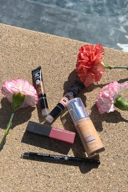 #ad full face of @revlon makeup from @target 💄🍓❤️ the illuminance skin-caring foundation is makeup + skincare (squalane, hyaluronic acid, & glycerin) in 1! protects skin from signs of aging & increases skin elasticity + texture over time 🤍 #Revlon #IlluminateWhatsInside #LiveBoldly #Target #TargetPartner all linked on my @shop.ltk #liketkit liketk.it/4i8VB