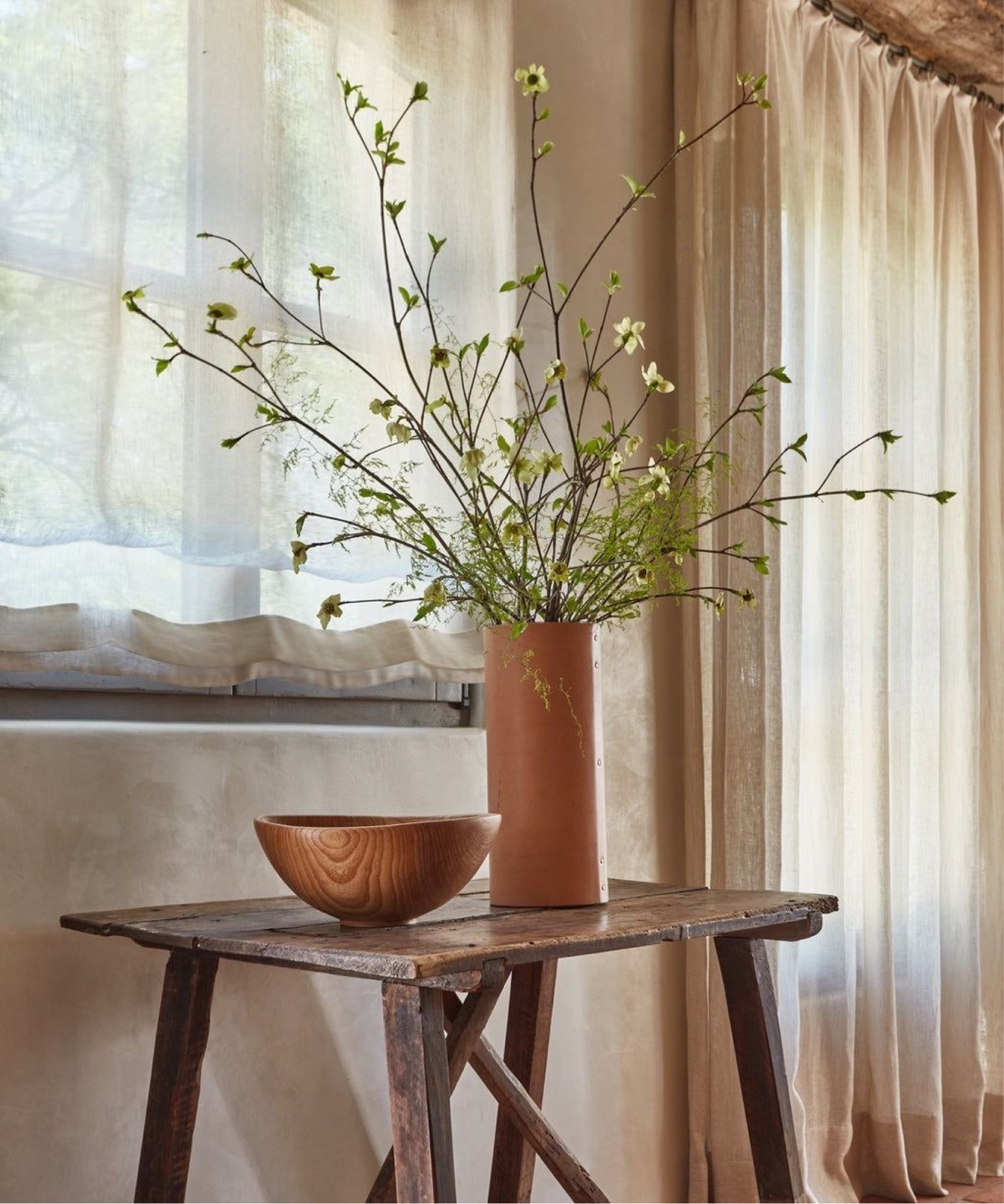 Curated Leather Flower Vase

#LTKGiftGuide #LTKhome