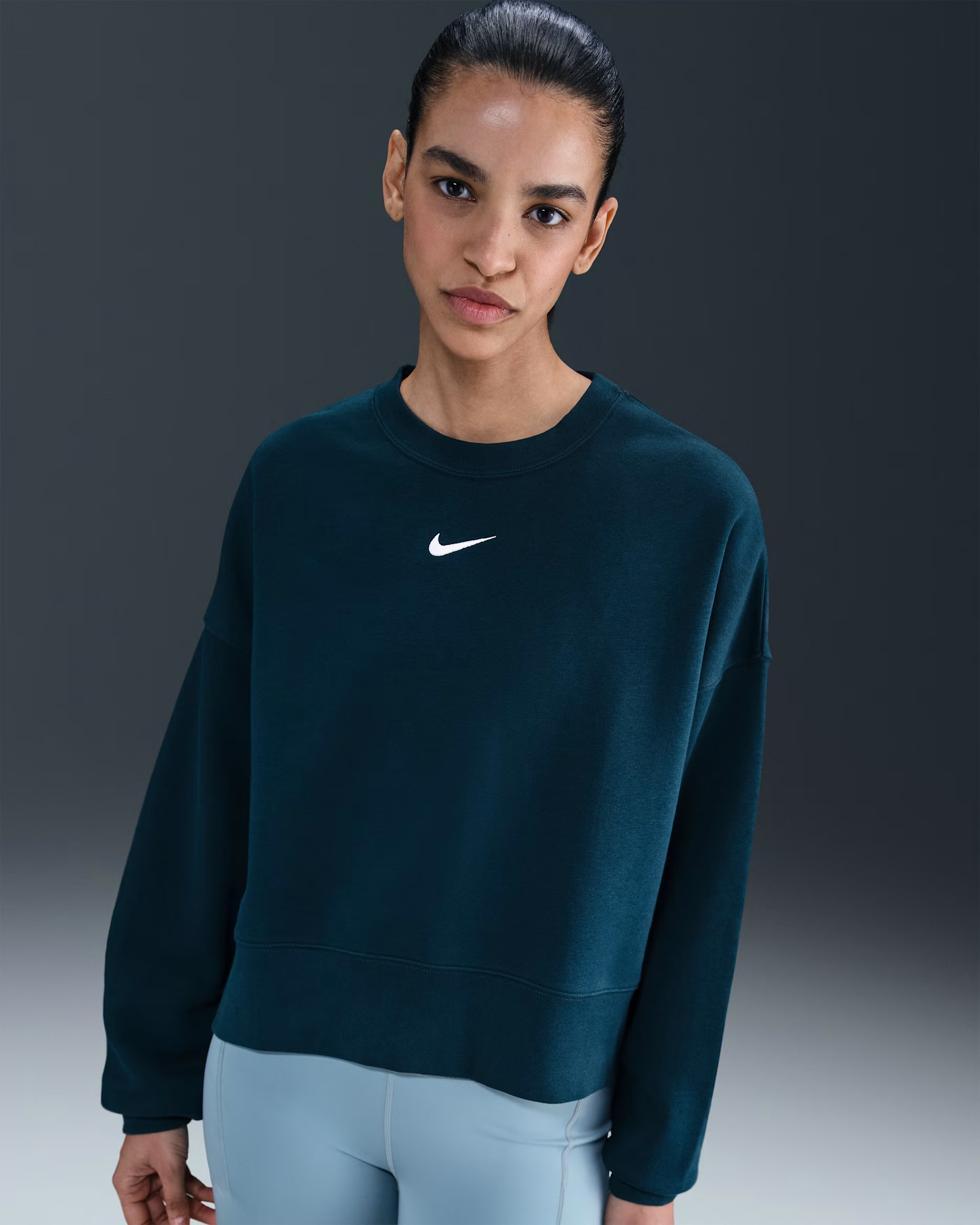 Nike Sportswear Collection Essentials Women's Oversized Fleece Crew Sweatshirt | Nike (US)