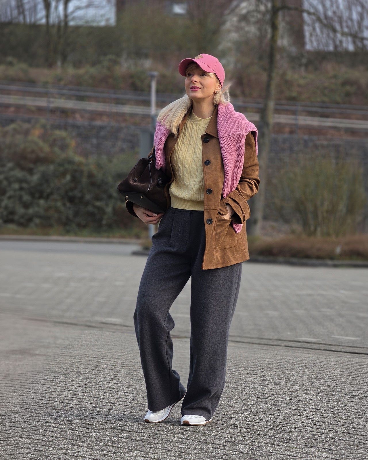 Spring Outfit - Pop of Color - Pink & Yellow 

 #LTKdeutschland #LTKstyletip #LTKspring