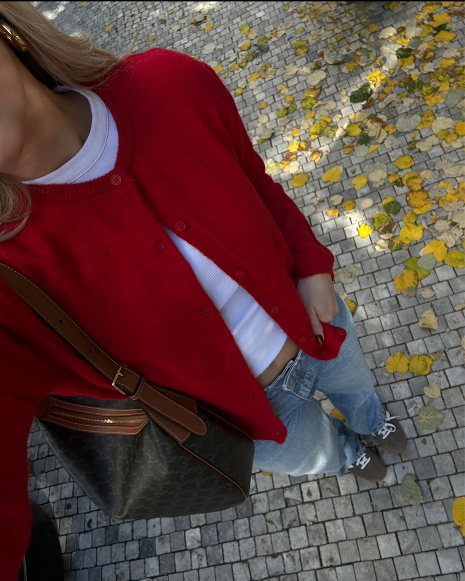 Red cardigan season ❤️