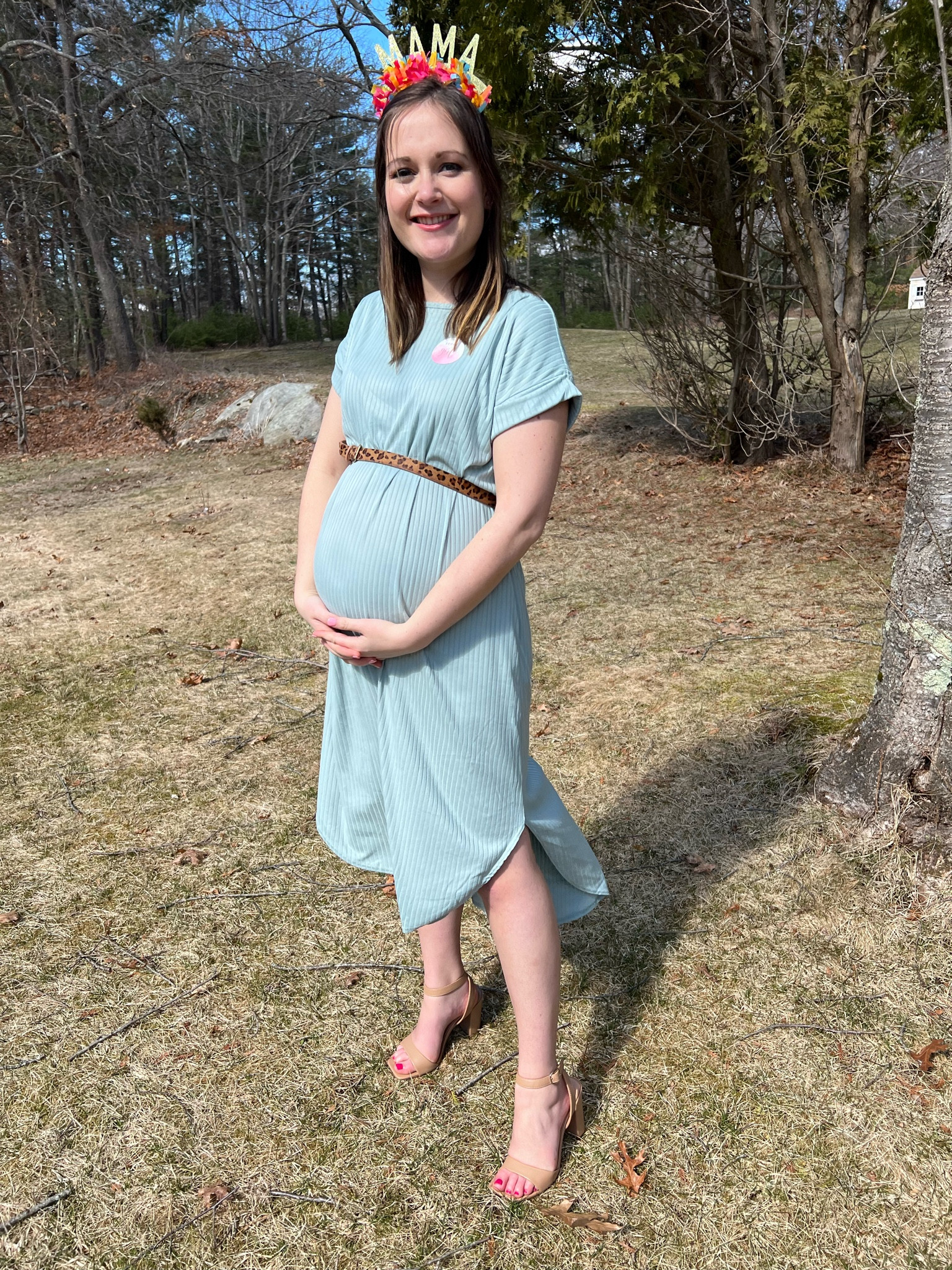 Flowy maternity dress can be worn loose or belted! Lightweight for warmer months and pretty pastel for springtime!

Sizing: tts wearing a s



#LTKunder100 #LTKbump #LTKFind