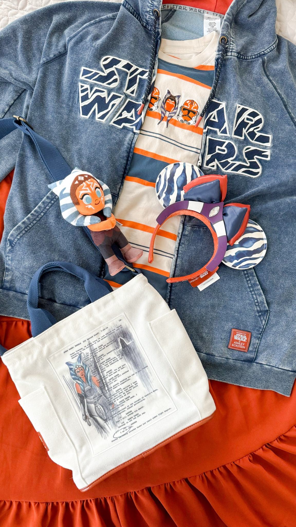 Ahsoka Disney outfit inspo 🧡💙 The hoodie and Ahsoka nuimo are from Disneyland and the Clone Wars top is from
Heruniverse!

#LTKFindsUnder50 #LTKStyleTip #LTKSeasonal