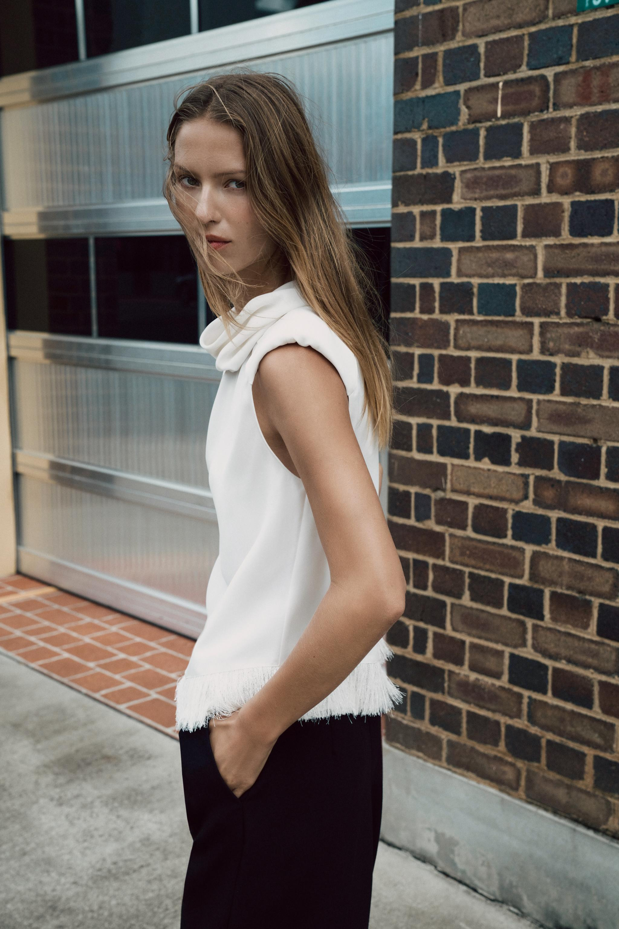 SHOULDER PAD FRINGED TOP | Zara US