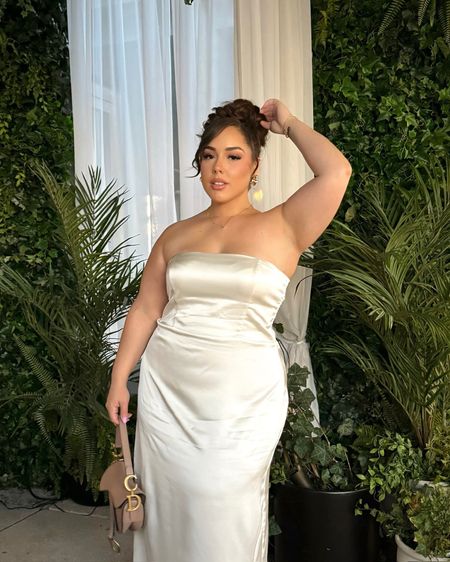 Bridal OOTN for Watters New York Bridal Fashion Week Collection Preview last night 🤍 got this Abercrombie dress in their wedding shop last year so it’s unfortunately no longer available  Wearing size XL

#LTKplussize #LTKSeasonal #LTKmidsize