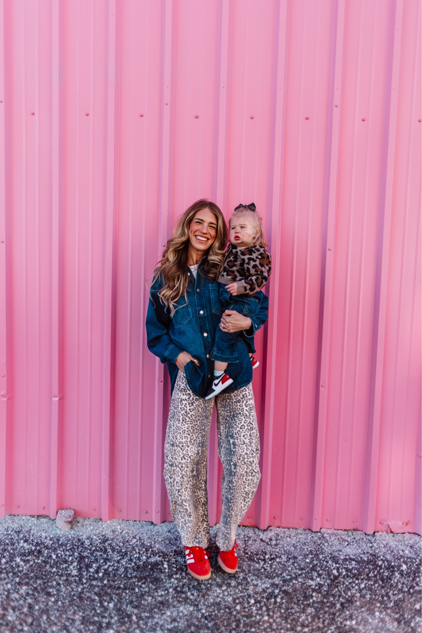 Sizing:
Medium in top (runs oversized)
Small in jeans (run bigger)
Blake’s shoes were a gift! 
Blake’s cardi is old from zara
Blake’s overalls are old gap kids  