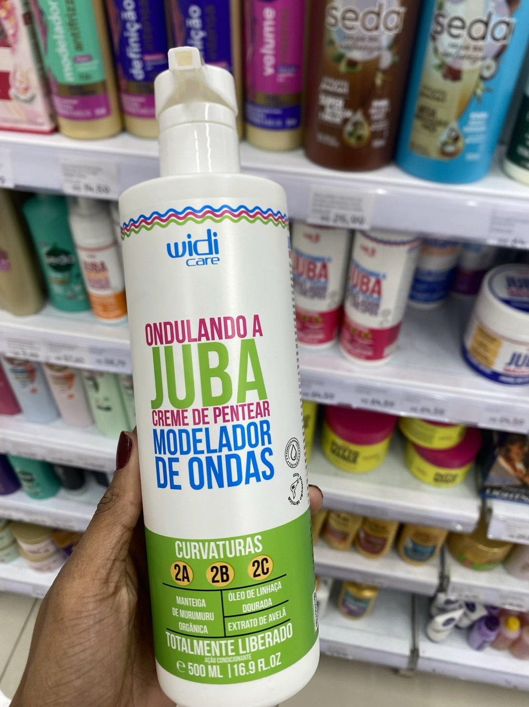 Sua finalização perfeita em dois passos. Um Creme de pentear da Juba para cada curvatura e para finalizar um mousse que mantém os cachos soltinhos e muito hidratado. Eu uso o Encrespando a juba para curvaturas 4A 4B 4C

#LTKbrasil #LTKcurves #LTKbeauty