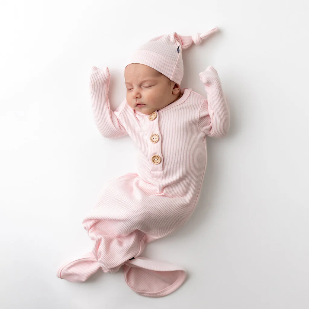 Ribbed Knotted Gown with Hat Set in Sakura | Kyte Baby