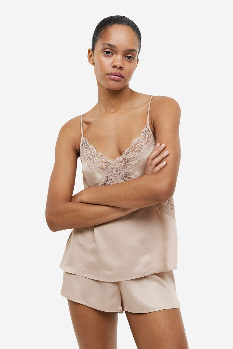Schlaftop und Shorts | H&M (DE, AT, CH, NL, FI)