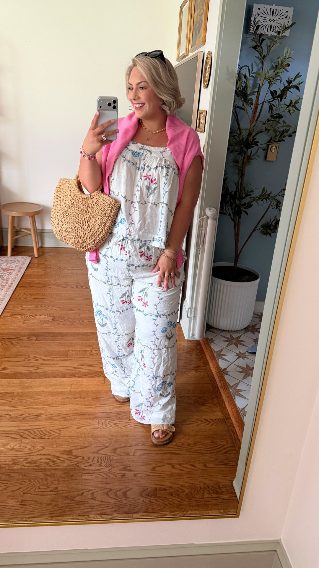 A set you do not want to miss 😍 
Wearing the XL top and XXL bottoms

#LTKmomlife #LTKSeasonal