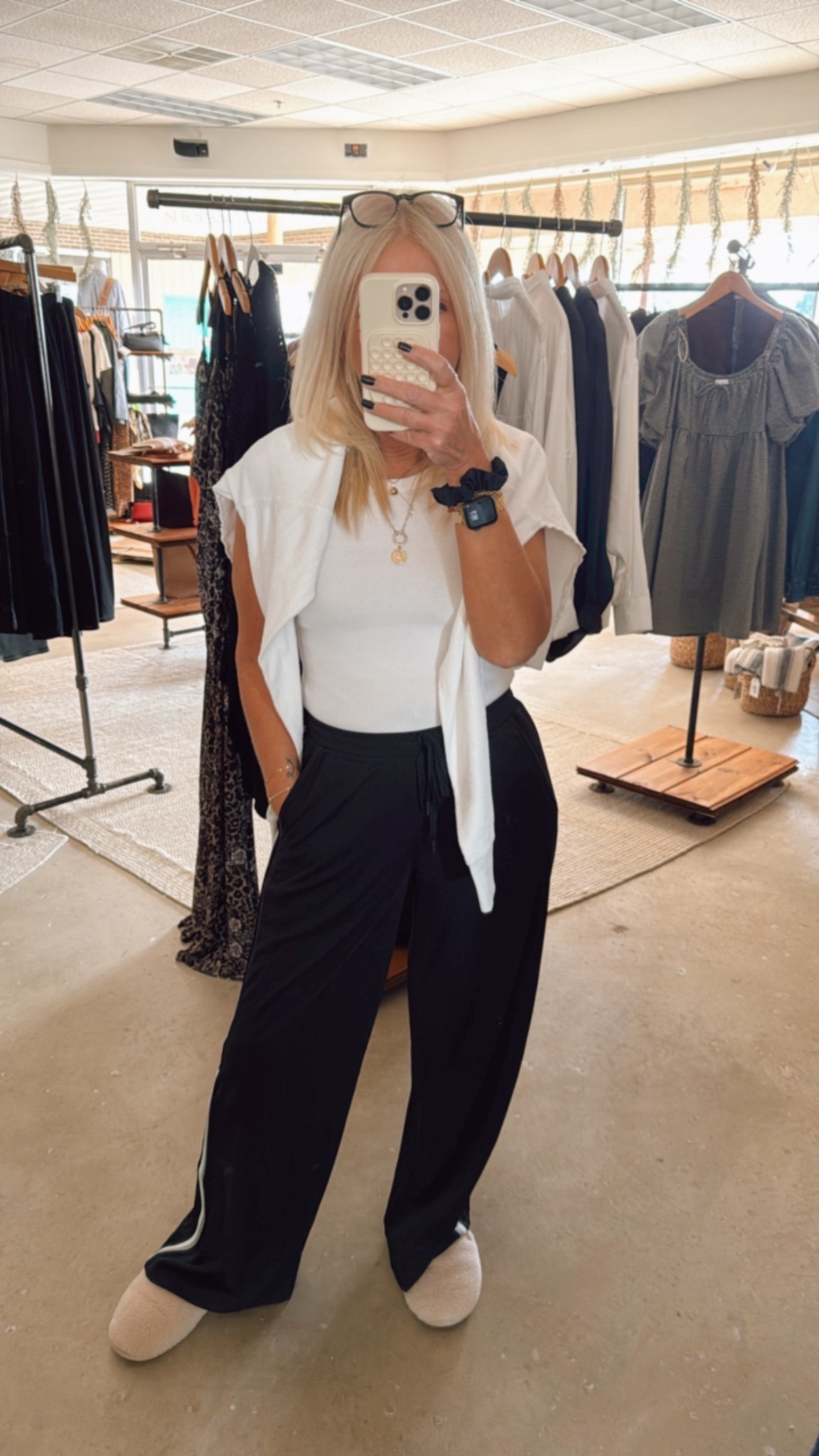 My comfy style. Love having sweatshirts or sweaters on my shoulders. Have that extra layer if needed  

#LTKOver40 #LTKActive #LTKStyleTip