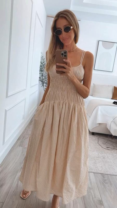 Very flattering and beautiful summer dress. Runs tts , wearing a size small.


#LTKSeasonal #LTKStyleTip #LTKOver40