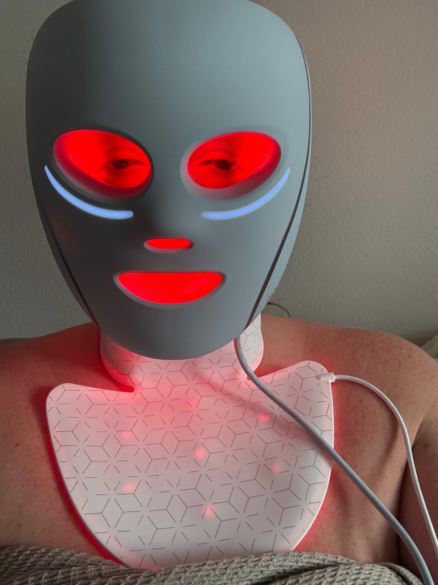 Red light skincare masks for neck and face with eye cooling. Shark skincare. 

#LTKOver40 #LTKdayinmylife #LTKselfcare