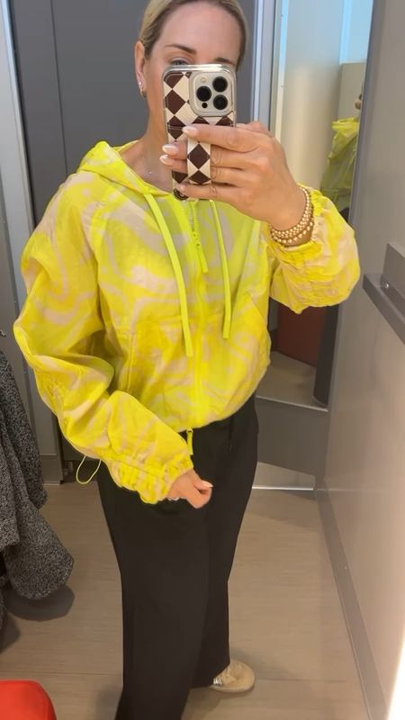 Target Joylab neon jacket on sale - 30% off today. 

Windbreaker

Offered in black and a black and white pattern. Oversized fit, I’d recommend true size. 



#LTKxTarget #LTKsalealert #LTKActive
