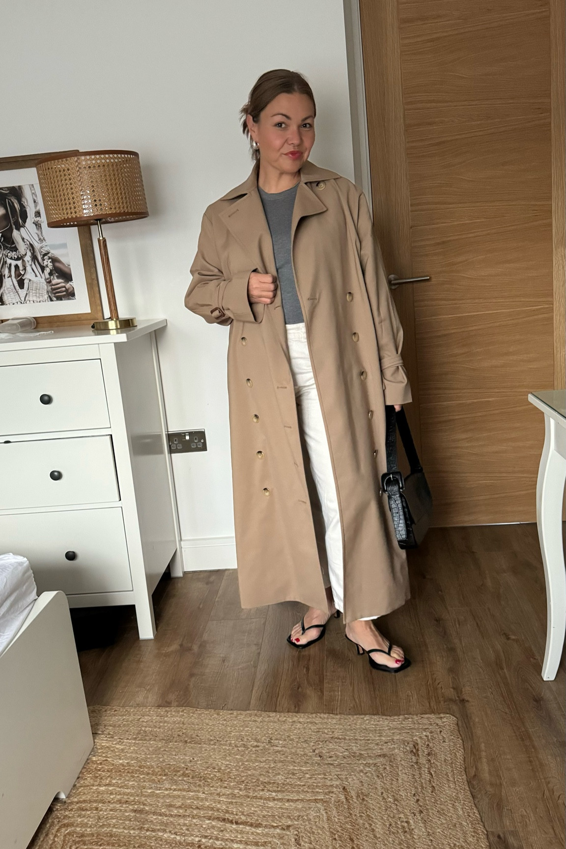 Day 1 of transitional outfits series. Stick around for the next 6 days to see how I’m gonna style white jeans for the inbetween  weather.

If you were thinking of investing in the Toteme trench, I would totally recommend you get it. Yes it is an expensive trench but oh my… IT’s so good. When I buy investment pieces I make sure they gonna stay in my wardrobe for years, so they need to be classic and wearable and I also try to sell some of my clothes to help with the cost.
It is very oversized so if you wonder what size to get I would definitely size down. I’m wearing size 36 and I’m normally size 38-40.

#LTKautumn #LTKmidsize #LTKuk