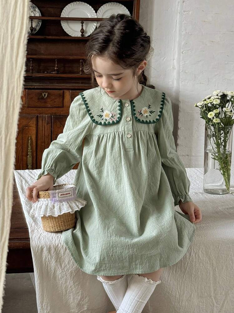 LMoss Kids LMoss Young Girl Embroidered Smocked Collar Snug Fit Dress,Suitable For Home, Can Be Worn Inside Or Outside, Great For Casual & Daily Wear & School Daily In Autumn & Winter, Must-Have, Versatile,Sister And Me,Herbst,Holiday Outfits,Holiday,Herbst,Fall Dresses,Fall Clothes For Kids,Autumn Clothes,Autumn Outfit,Herbst,Fall Clothes For Kids,Fall Outfits,Fall Dresses | SHEIN