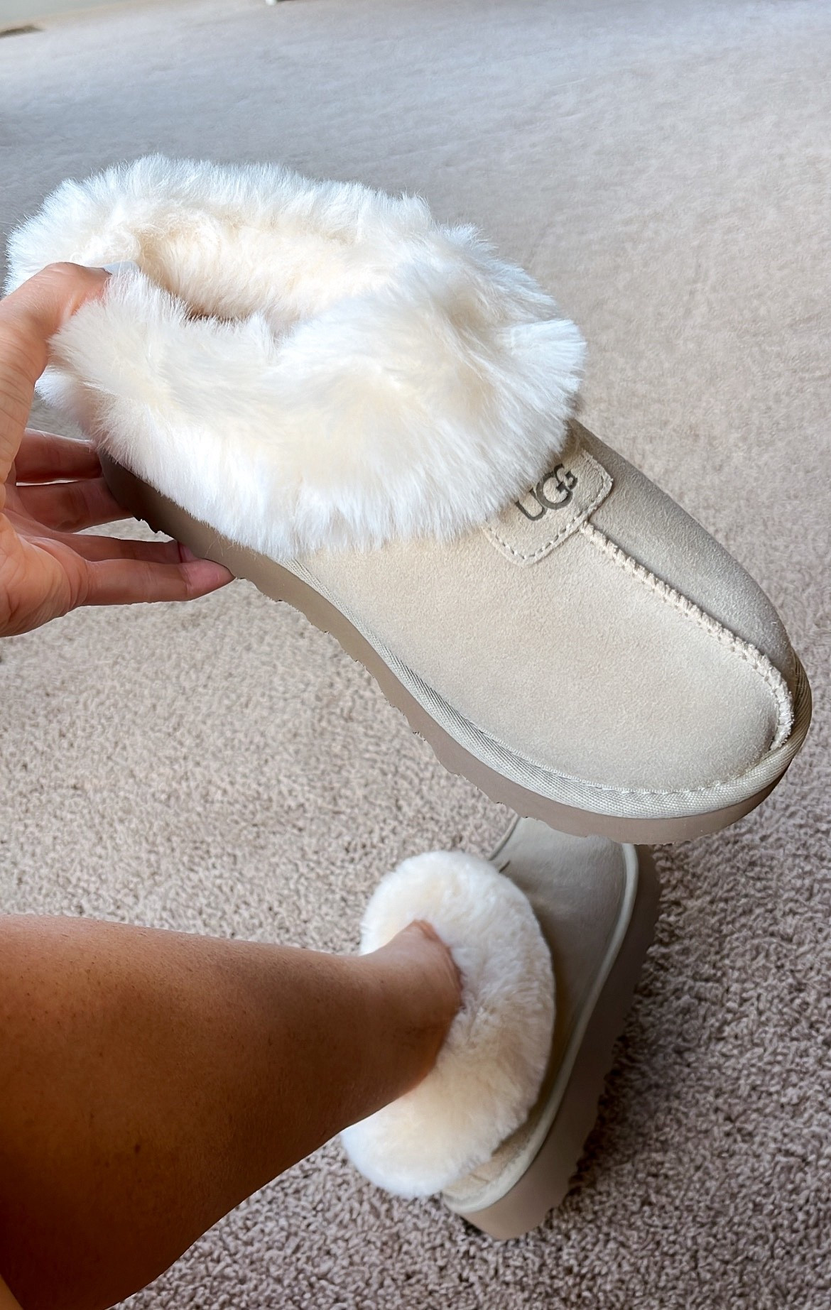 I can’t believe these are fully in stock!!! They’re so cozy, comfortable with great support! Grabbing for my daughter for a Christmas or birthday gift! 🎁 

COLOR: mustard seed

#LTKFindsUnder100 #LTKSaleAlert #LTKShoeCrush