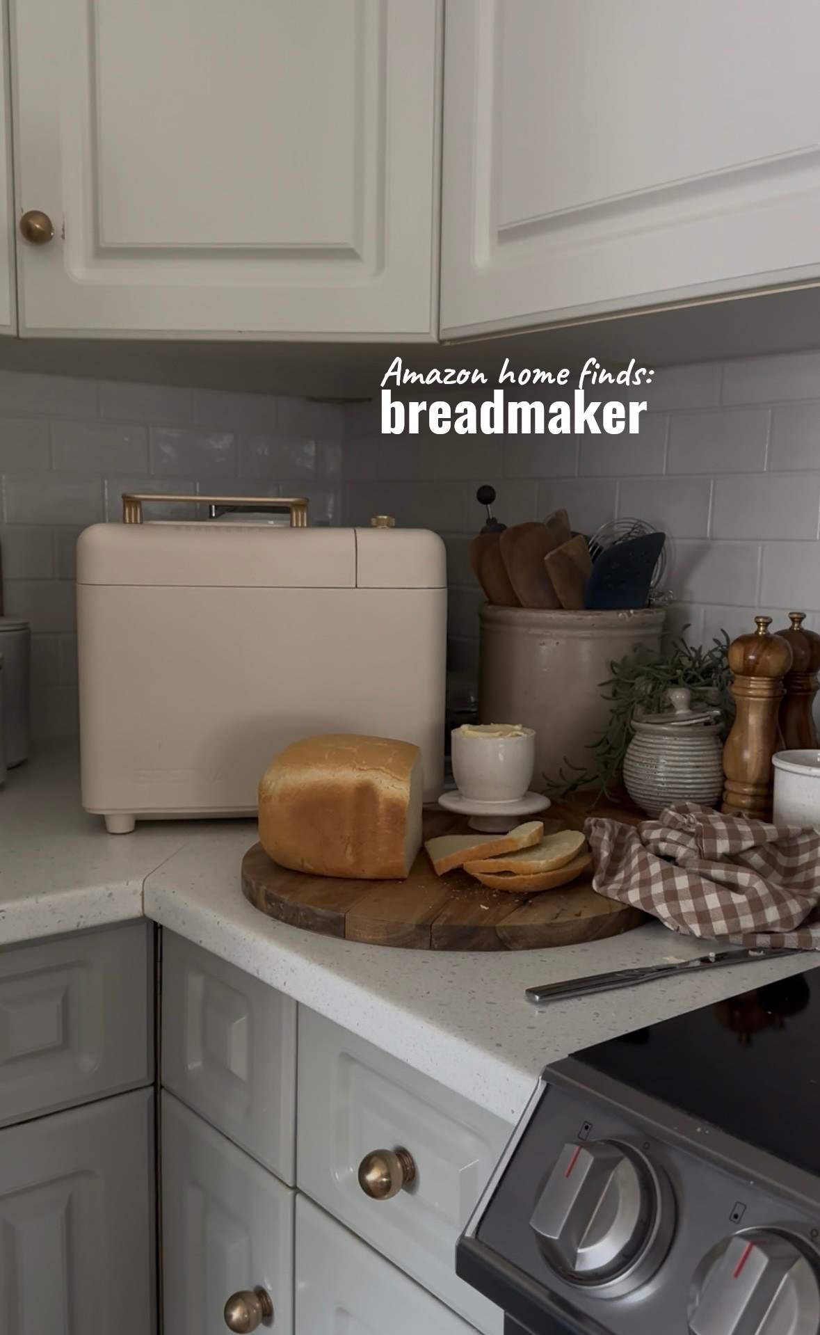 Breadmaker with 15 programs, 2 loaf sizes and 3 crust shades. 🍞 

#LTKcanada #LTKfamily